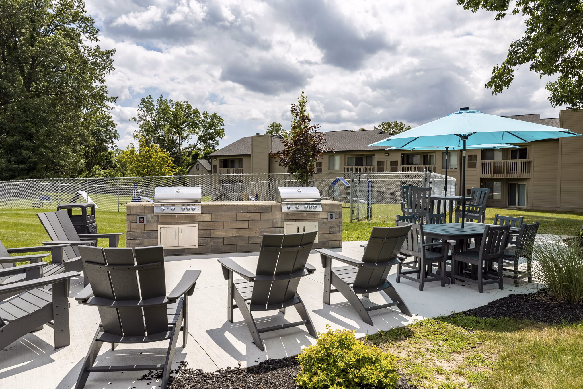 patio at Heather Ridge Apartments 