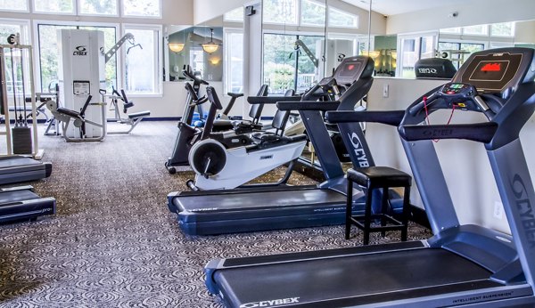 fitness center at Oak Hill Apartments