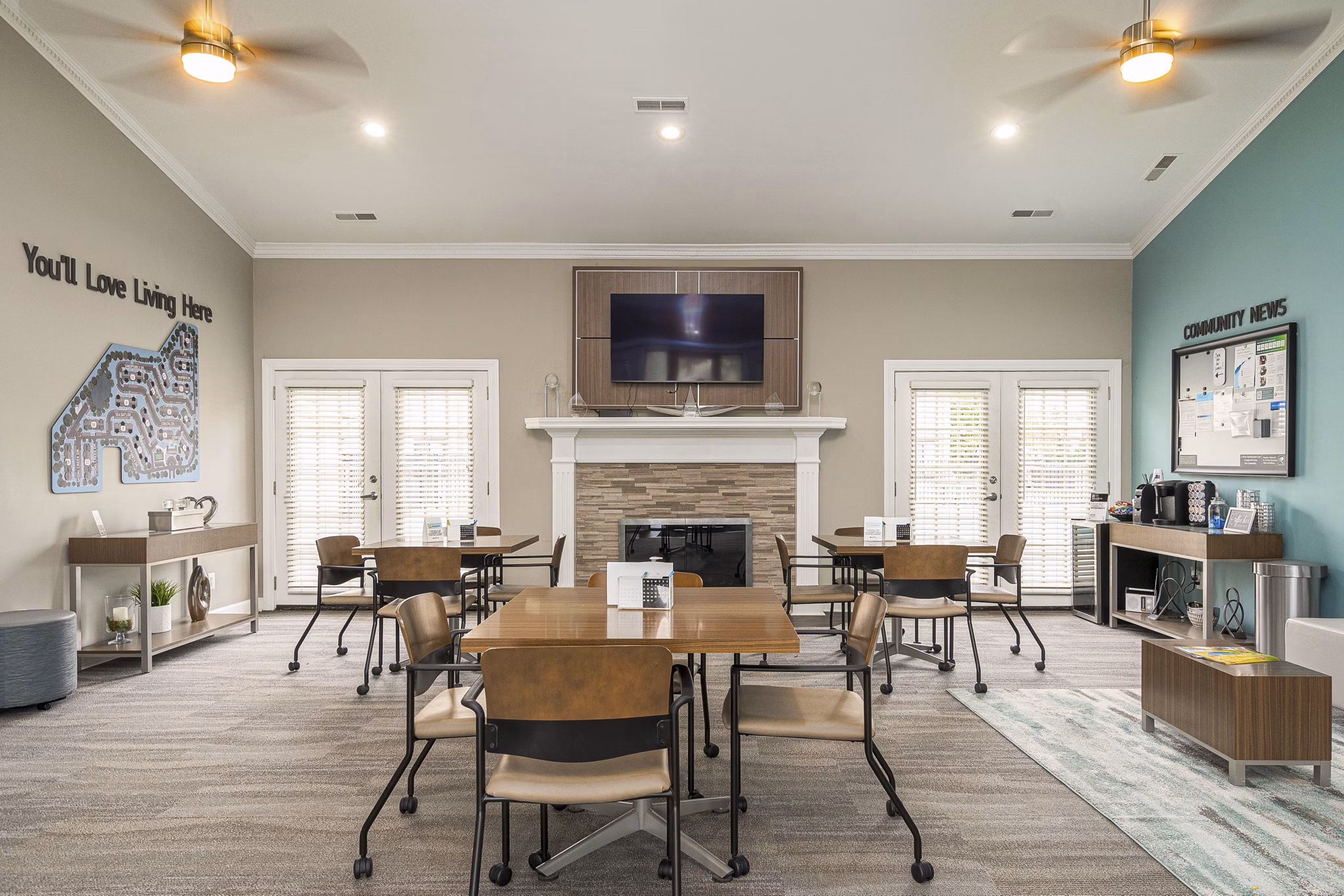 Clubhouse featuring modern design and ample seating at Shoal Creek Apartments