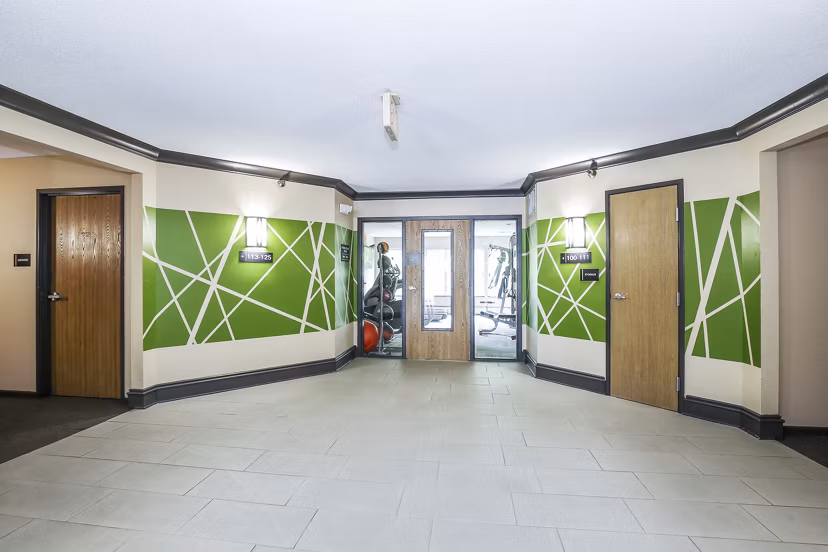 State-of-the-art fitness center at Avana West Park Apartments offering modern exercise equipment and workout space