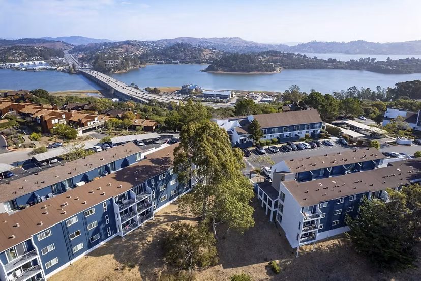 building/exterior at Summit at Sausalito Apartments