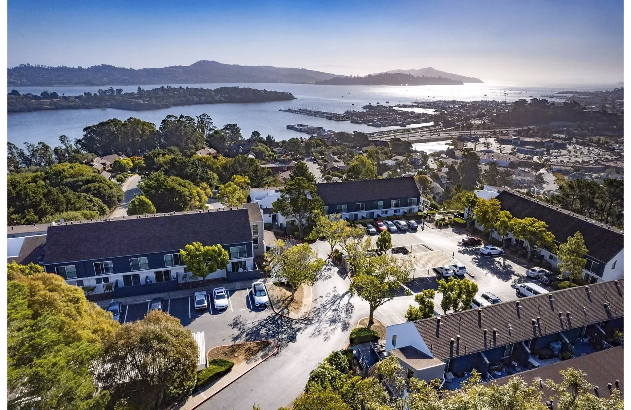 building/exterior at Summit at Sausalito Apartments