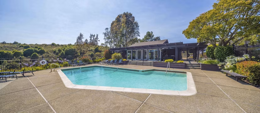 pool at Summit at Sausalito Apartments