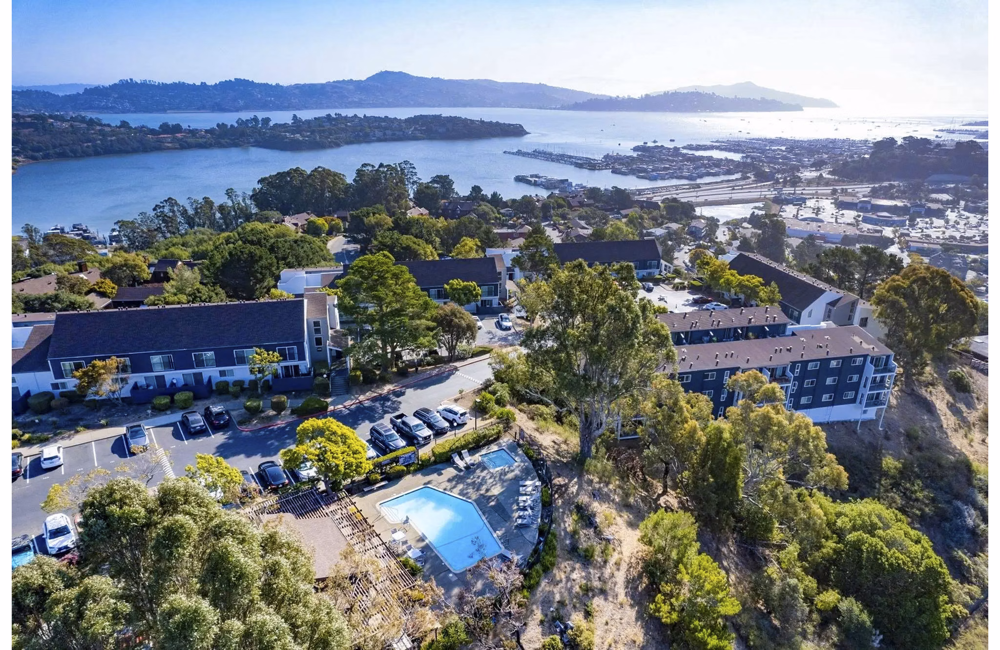 pool at Summit at Sausalito Apartments