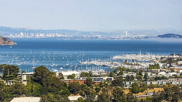 view at Summit at Sausalito Apartments