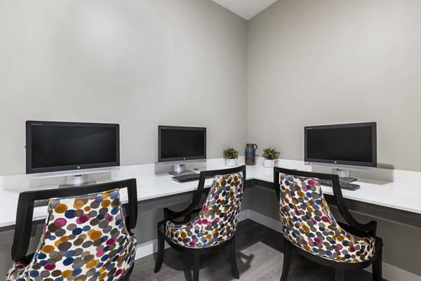 business center at Aspire at Onion Creek Apartments