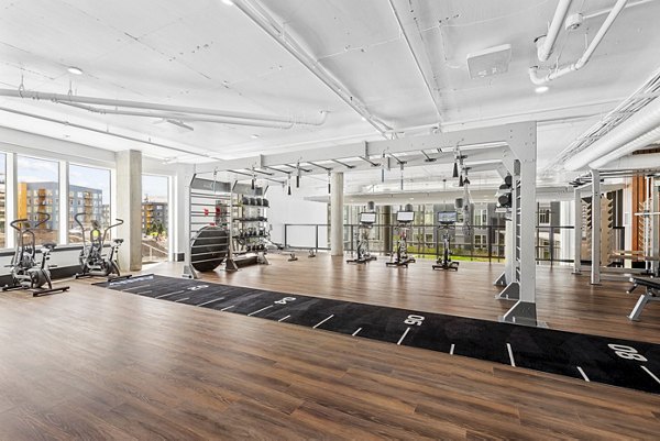 fitness center at Verde Esterra Park Apartments