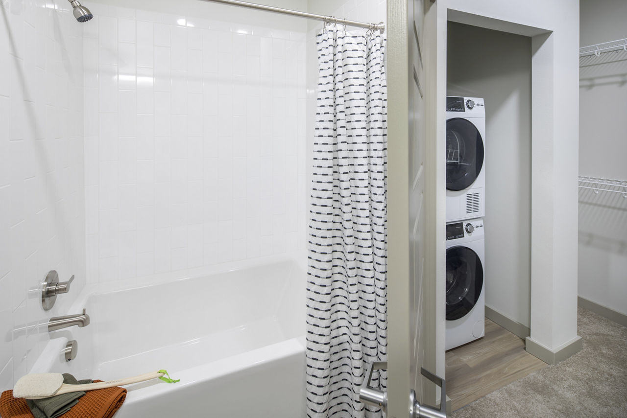 Laundry room at The Dylan (2 of 2)