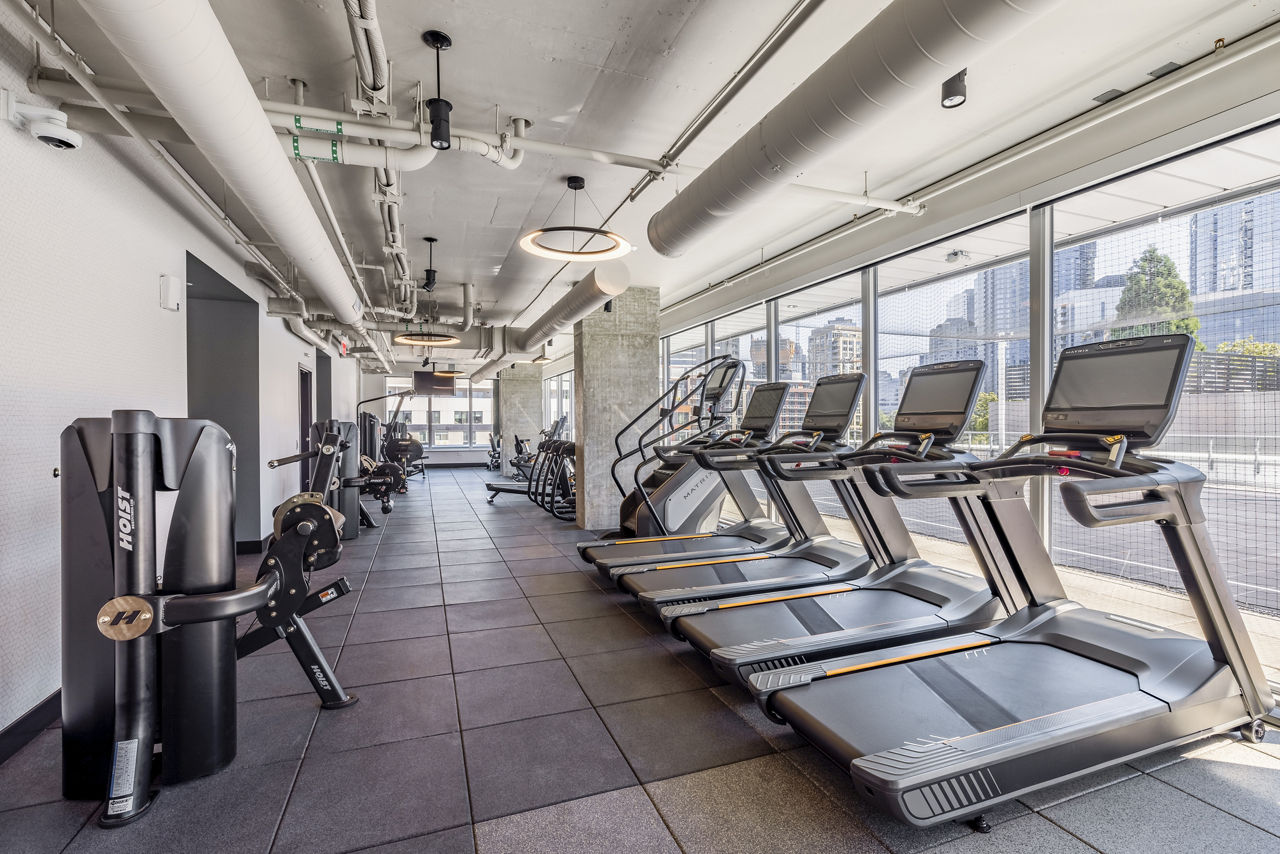 Gym at The Waverly (1 of 2)