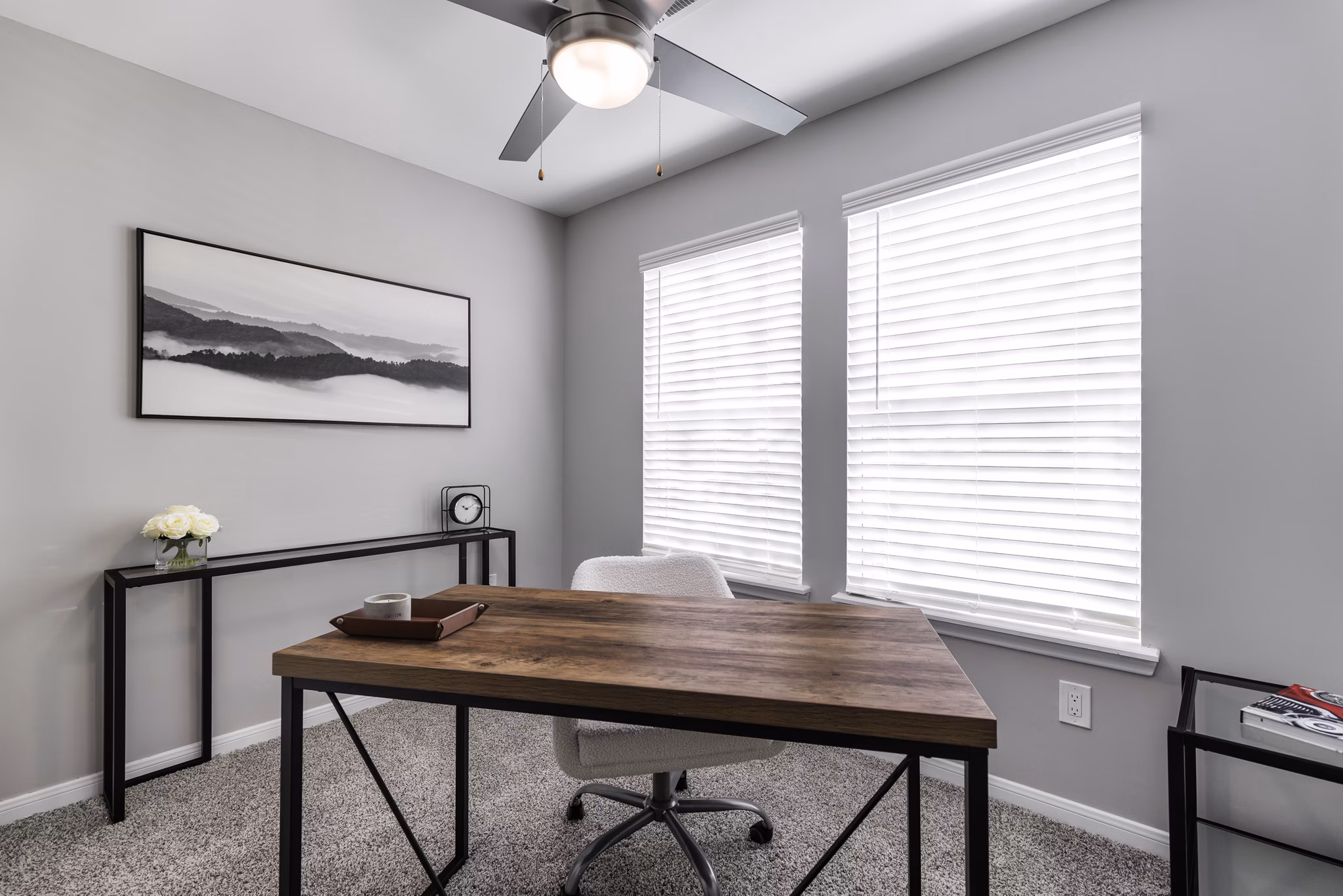 Spacious living area with modern dÃ©cor at Oltera in SoEast Apartments