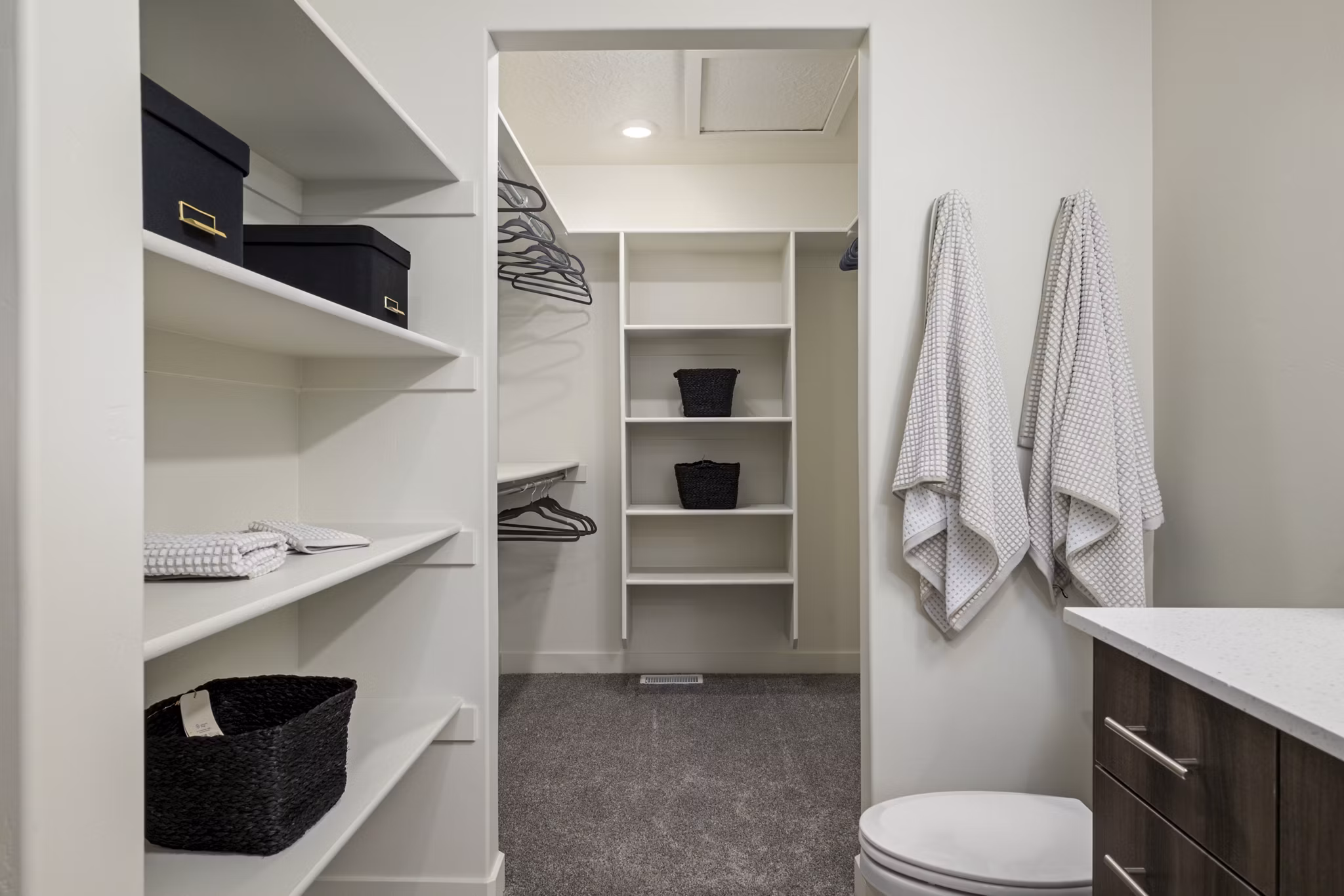 bedroom at Sky Meadow Villas Apartments
