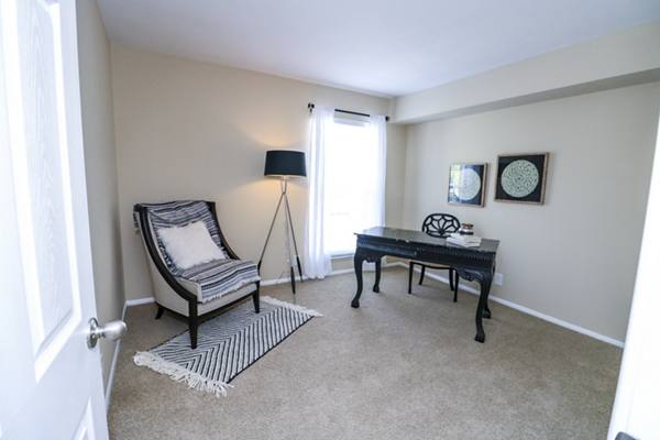home office/bedroom at Beau Jardin Apartments