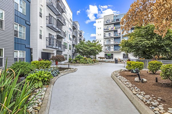 courtyard at Solara Apartments