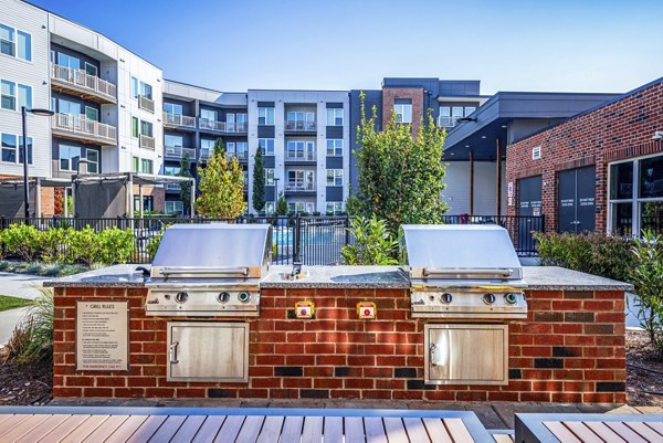 grill area/patio at The Everly Apartments