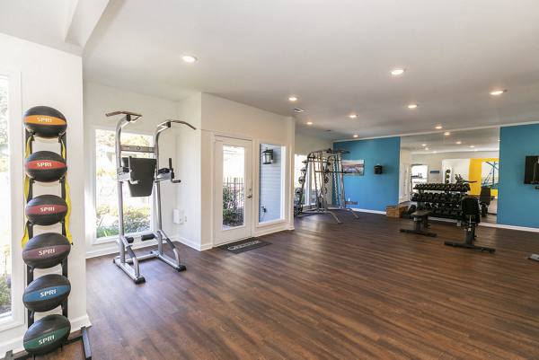 fitness center at Ridgemont at Stringers Ridge Apartments