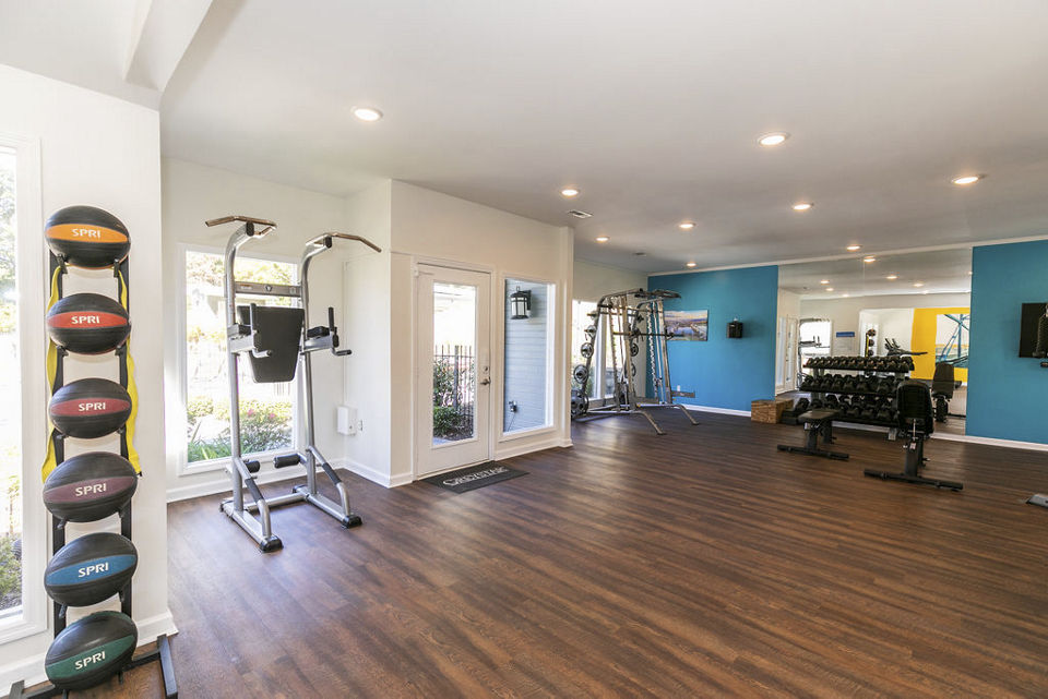 State-of-the-art fitness center with modern equipment at Ridgemont at Stringers Ridge Apartments