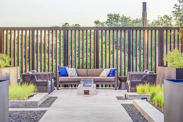 patio at Harvest-Marmelade Apartments