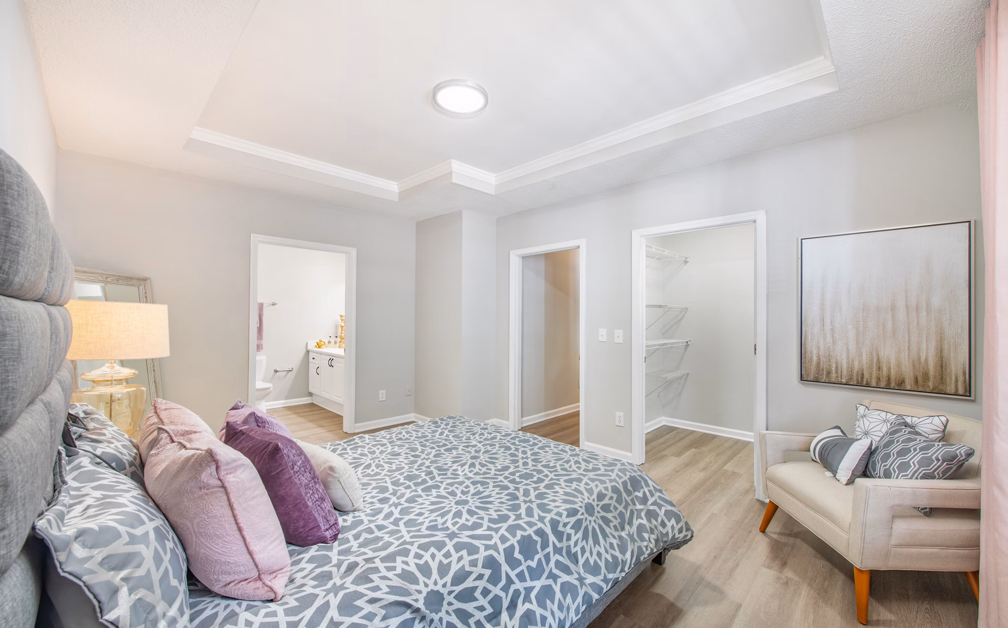 Cozy bedroom with elegant decor at Avana Thornblade Apartments