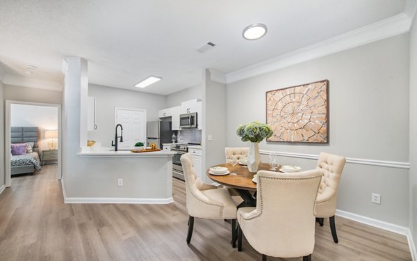 dining area at Avana Thornblade Apartments