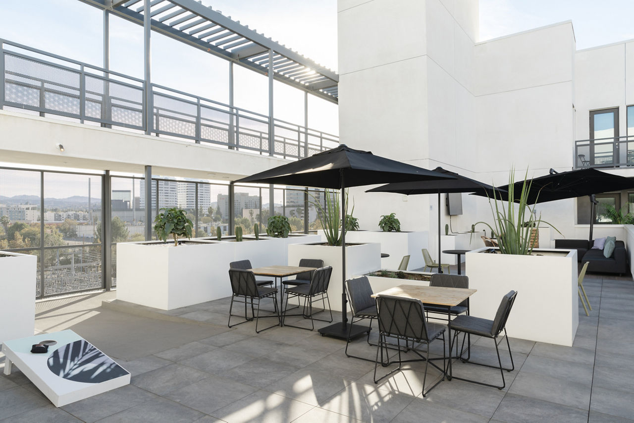 Grill area at Vert Los Angeles
