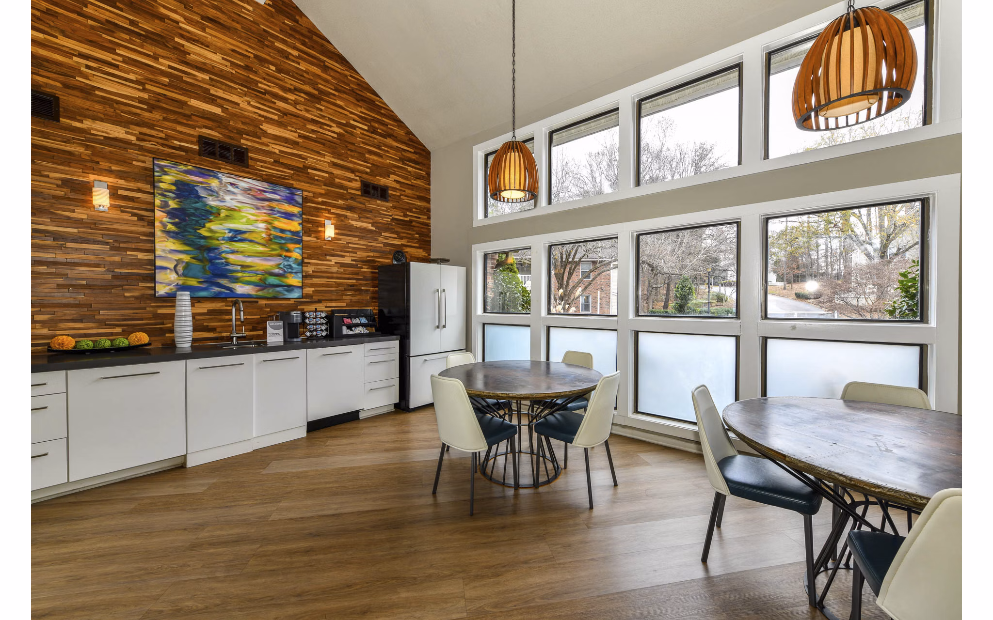 Modern clubhouse with cozy seating at Avana Powers Ferry Apartments featuring luxury amenities and contemporary design