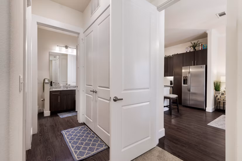bathroom at Ivy Point Kingwood