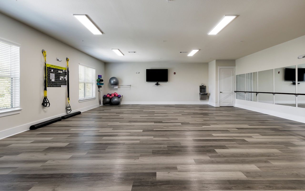 Gym at Ivy Point Kingwood (3 of 3)