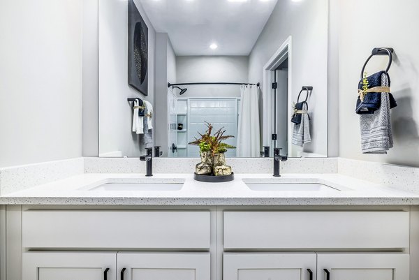 bathroom at River Oaks Landing Apartments