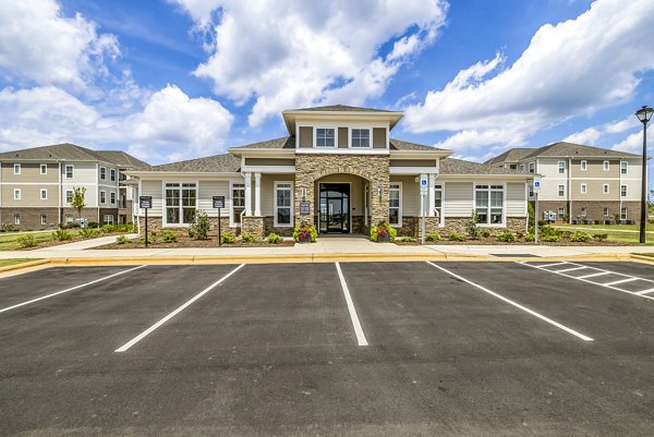 clubhouse at River Oaks Landing Apartments