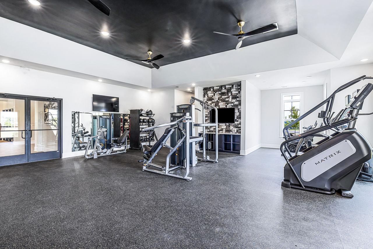 Gym at River Oaks Landing (1 of 2)