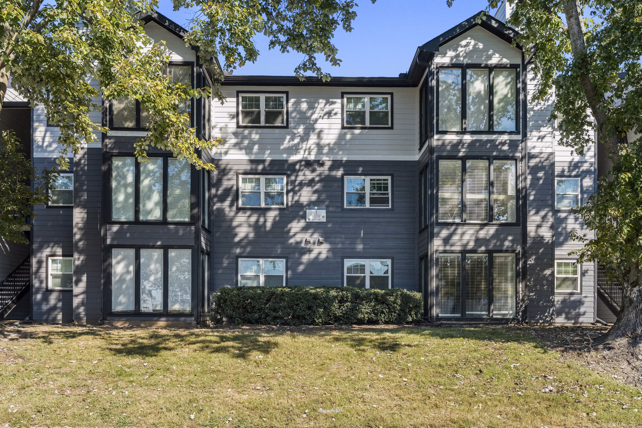 building at Avana Collins Creek Apartments