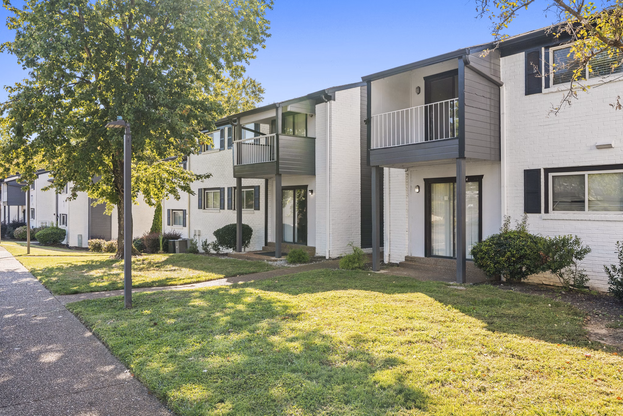 building at Avana Collins Creek Apartments