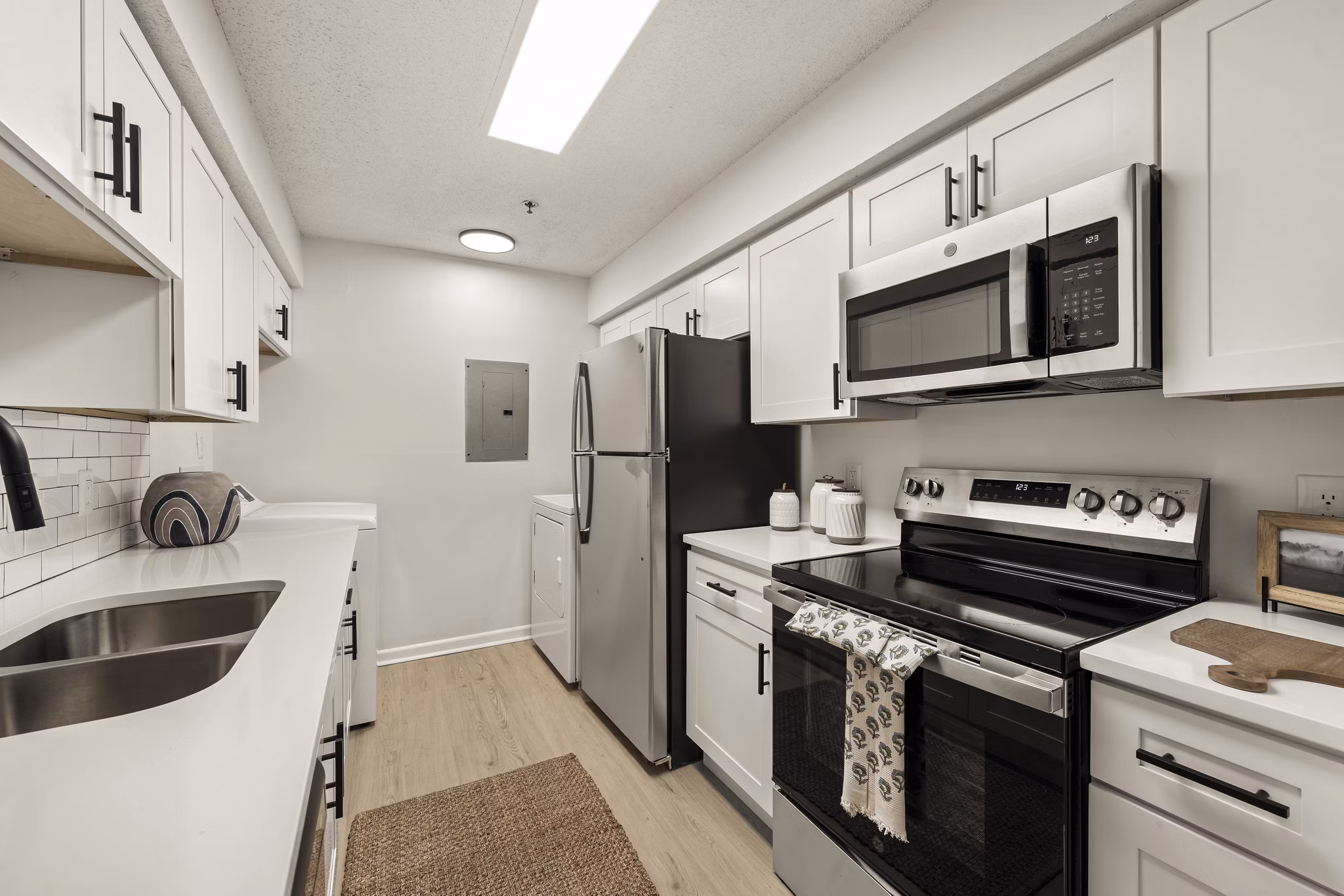 Kitchen at Avana South Oaks Apartments