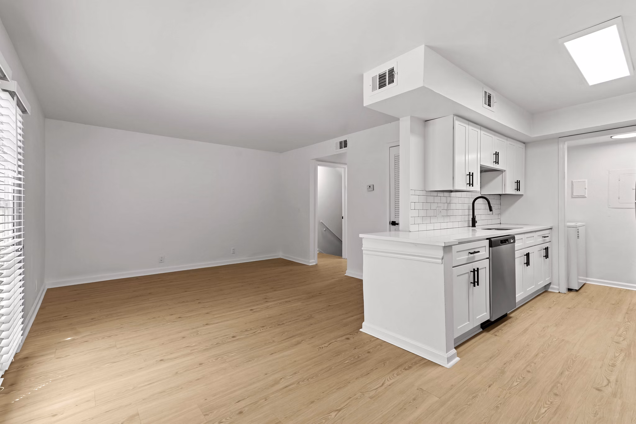 Kitchen at Avana South Oaks Apartments