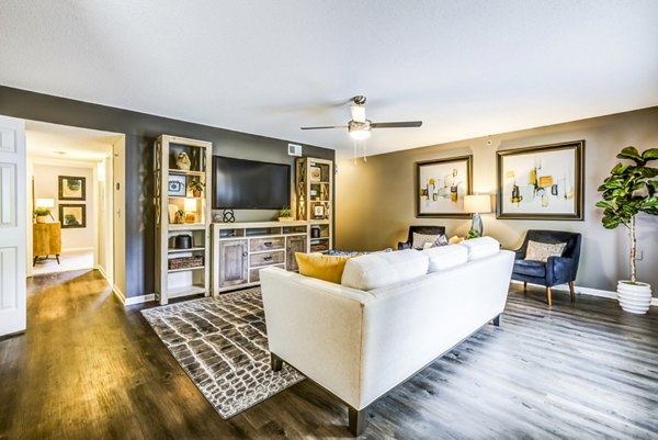 Modern living room with contemporary furnishings at Avana South Oaks Apartments