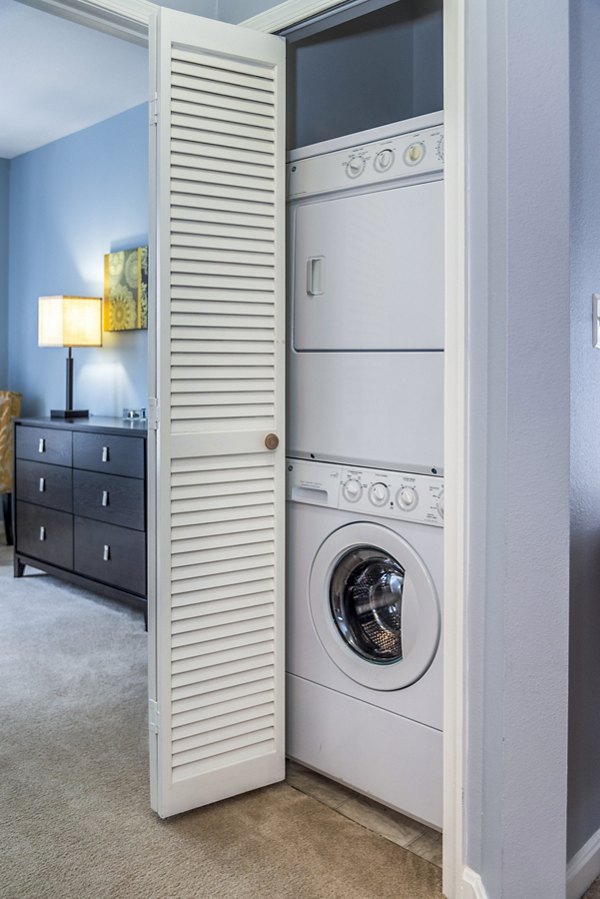 laundry room at Pinnacle at Town Center Apartments