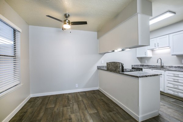 Elegant dining room with modern decor at Canoan Village Apartments