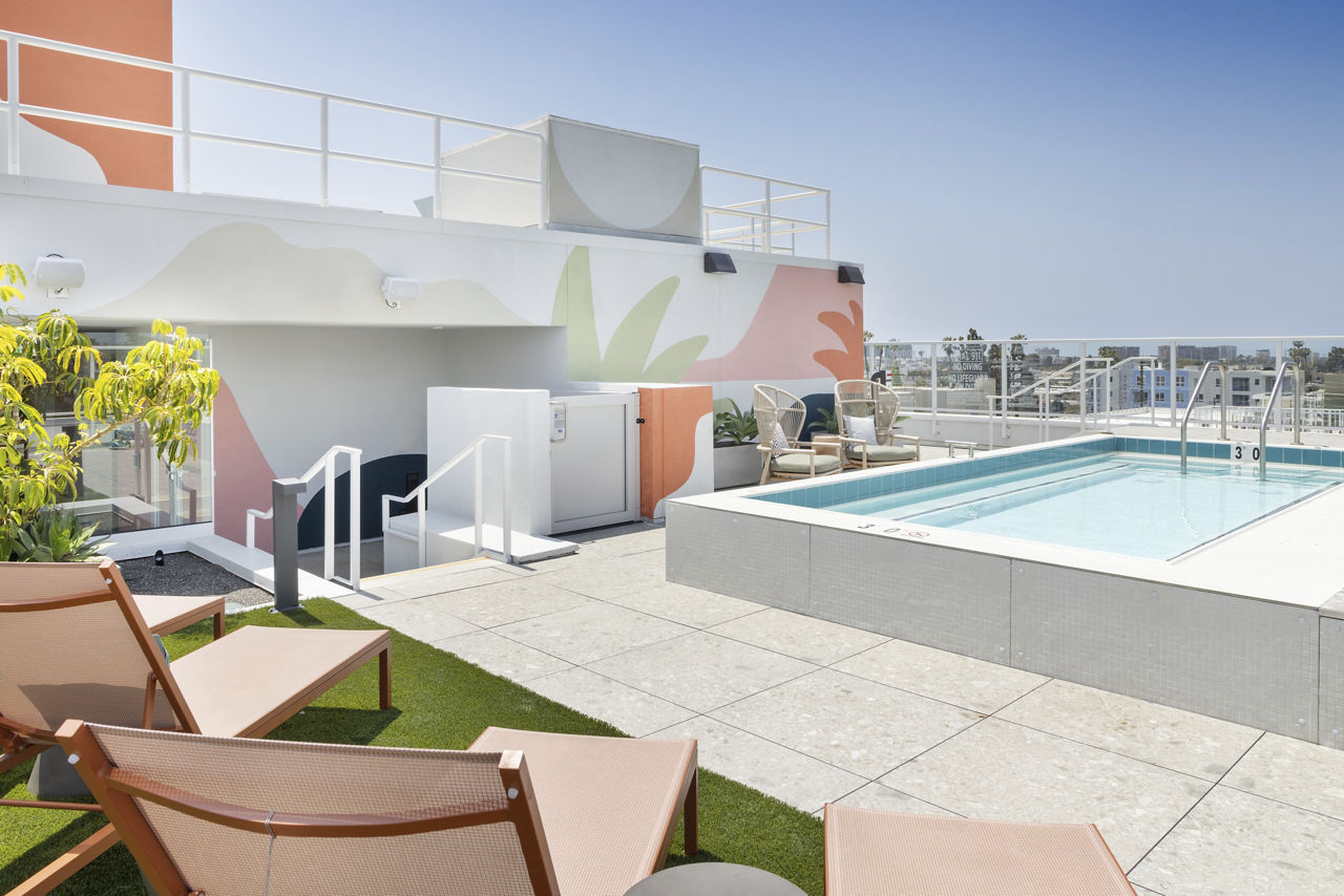 The Charlie Mar Vista Los Angeles Ca 10 of 12