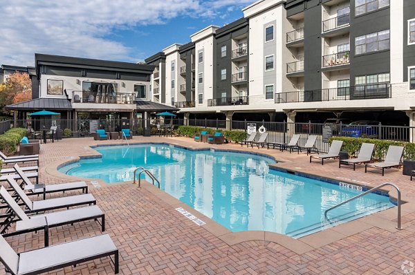 pool at The Grove Chamblee Apartments 