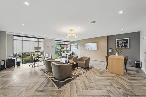 fitness center at 1717 Evanston Apartments