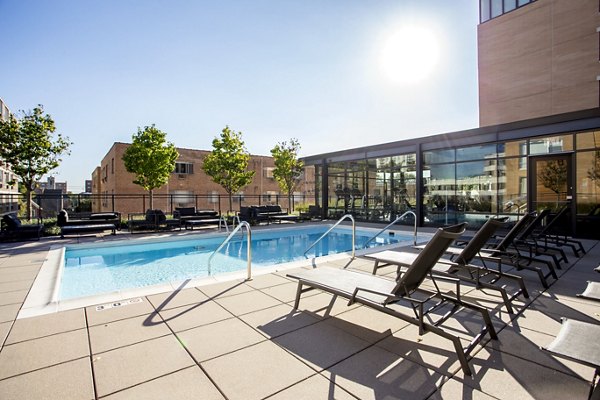 pool at 1717 Evanston Apartments 