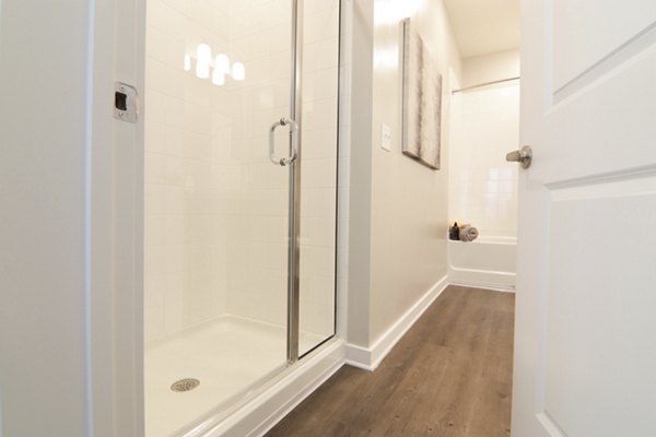 bathroom at The Ravelle at Ridgeview Apartments