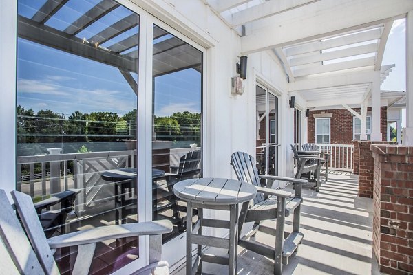 clubhouse/patio at Everleigh Cool Springs Apartments