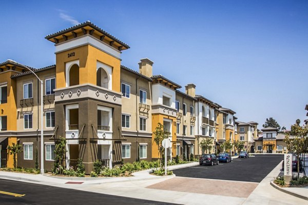 Haven76 Apartments: Contemporary design at luxury Greystar community