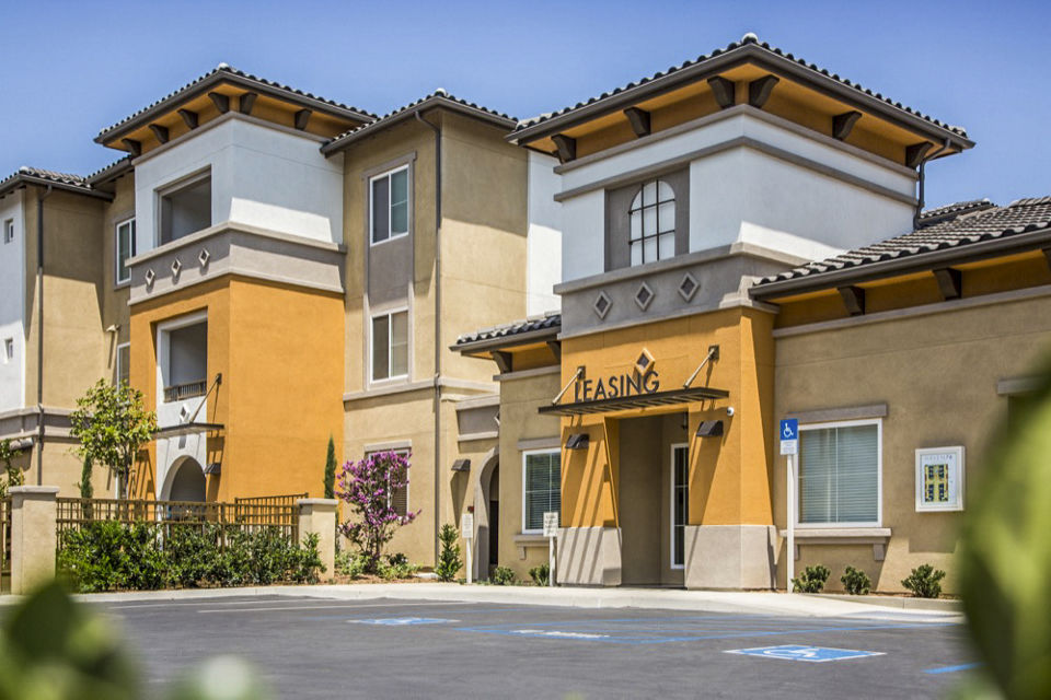 Haven76 Apartments: Modern clubhouse and leasing office with stylish design elements in a welcoming community