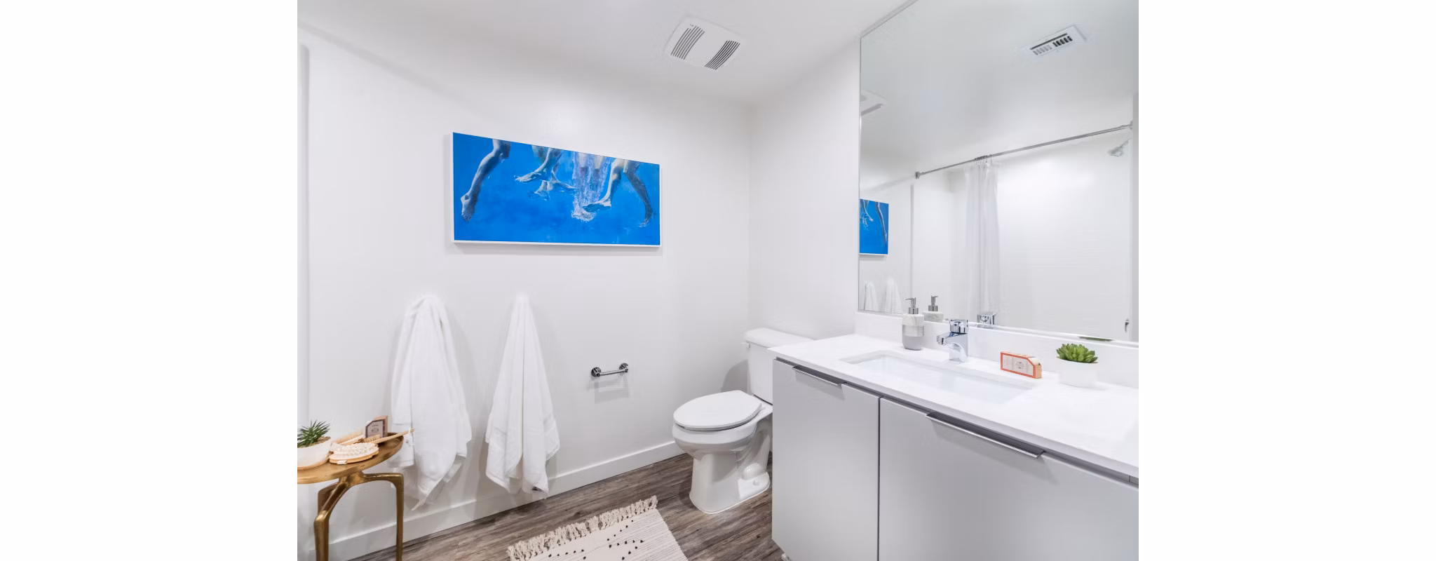 bathroom at Rowan Apartments