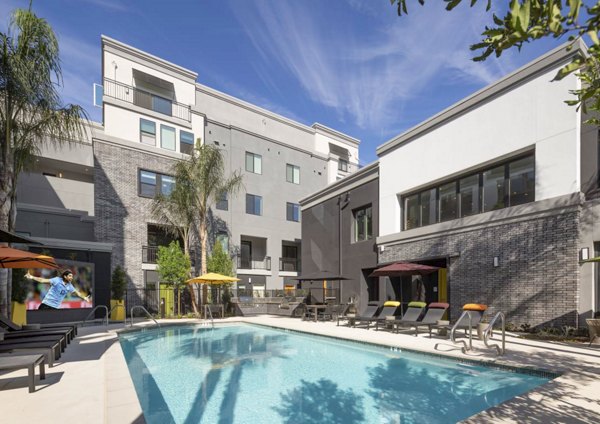 pool at Rowan Apartments