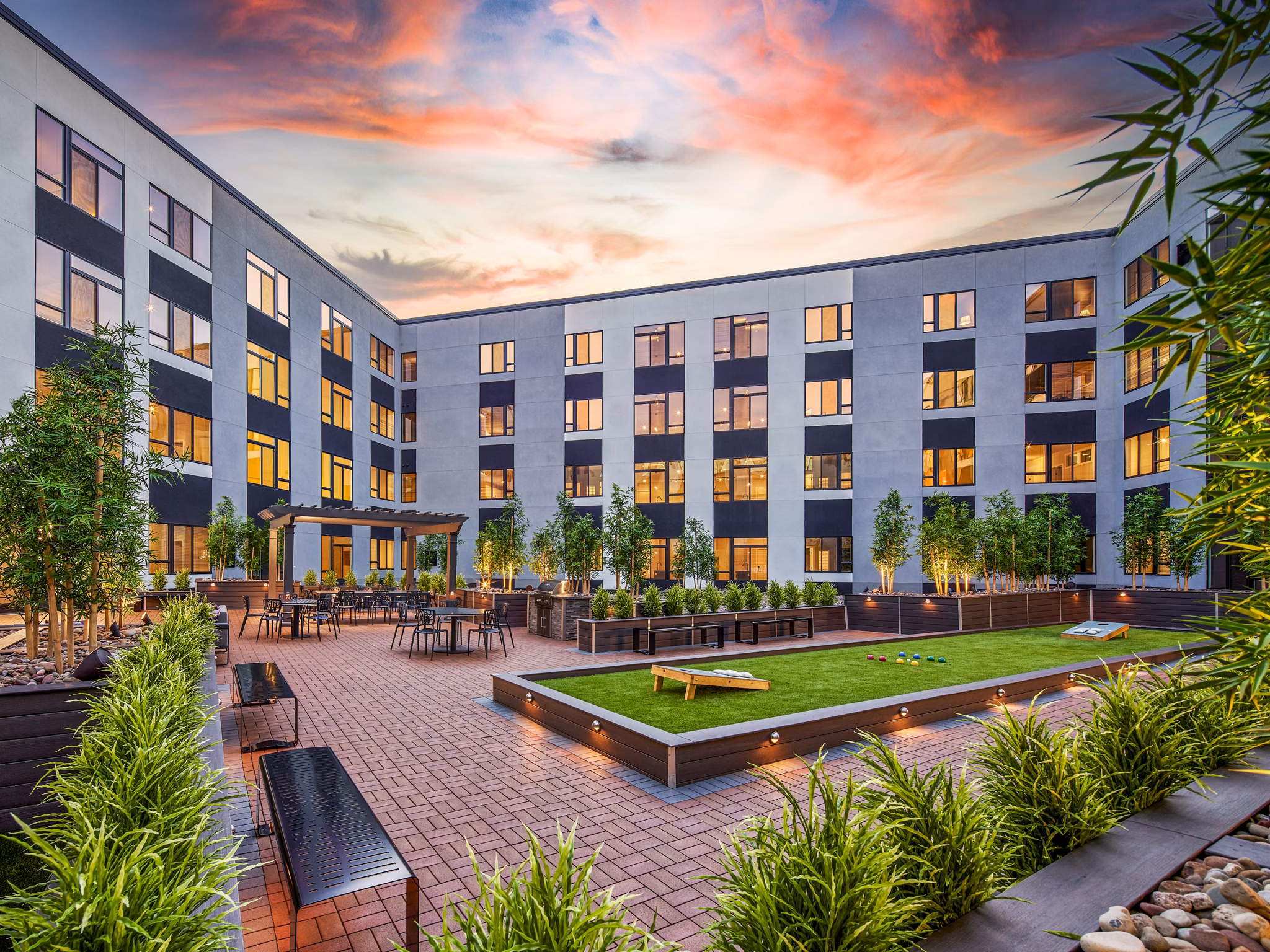 Luxor West Chester: Modern luxury apartments in vibrant West Chester neighborhood