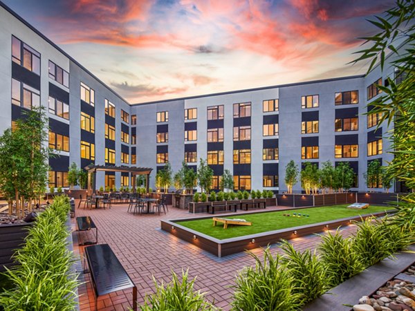 Luxor West Chester: Modern luxury apartments in vibrant West Chester neighborhood