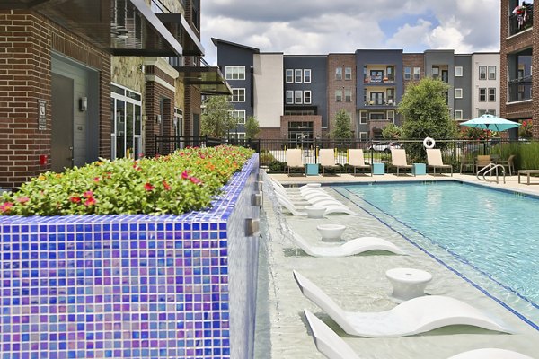 pool at Enclave at Woodland Lakes Apartments
